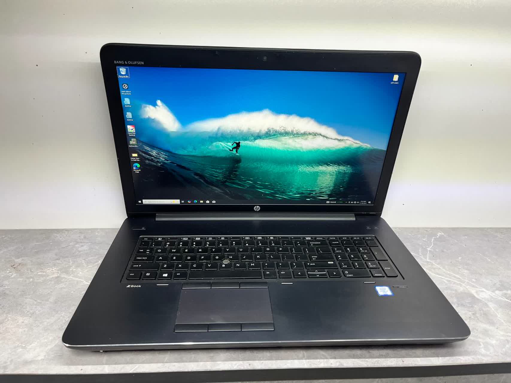 لپ تاپ 17 اینچی اچ پی مدل 4/Zbook 17 G3 – Corei7 6820HQ/16GB/512